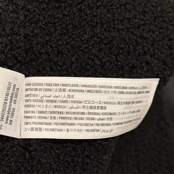 Hollister Womens Vegan Leather Sherpa Lined Biker Jacket XL NWT - Picture 11 of 12